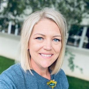 Meet your Posher, Dana